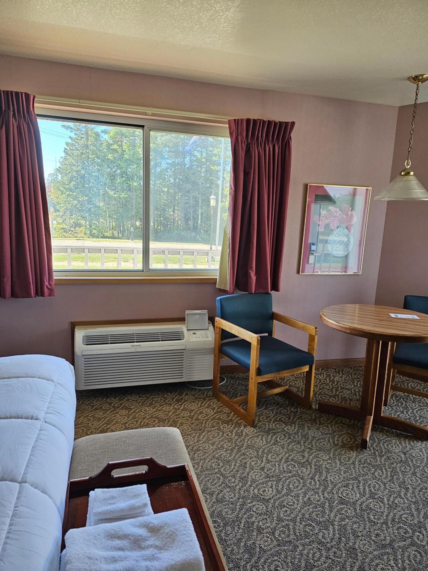 Travelodge By Wyndham Mackinaw City Bagian luar foto
