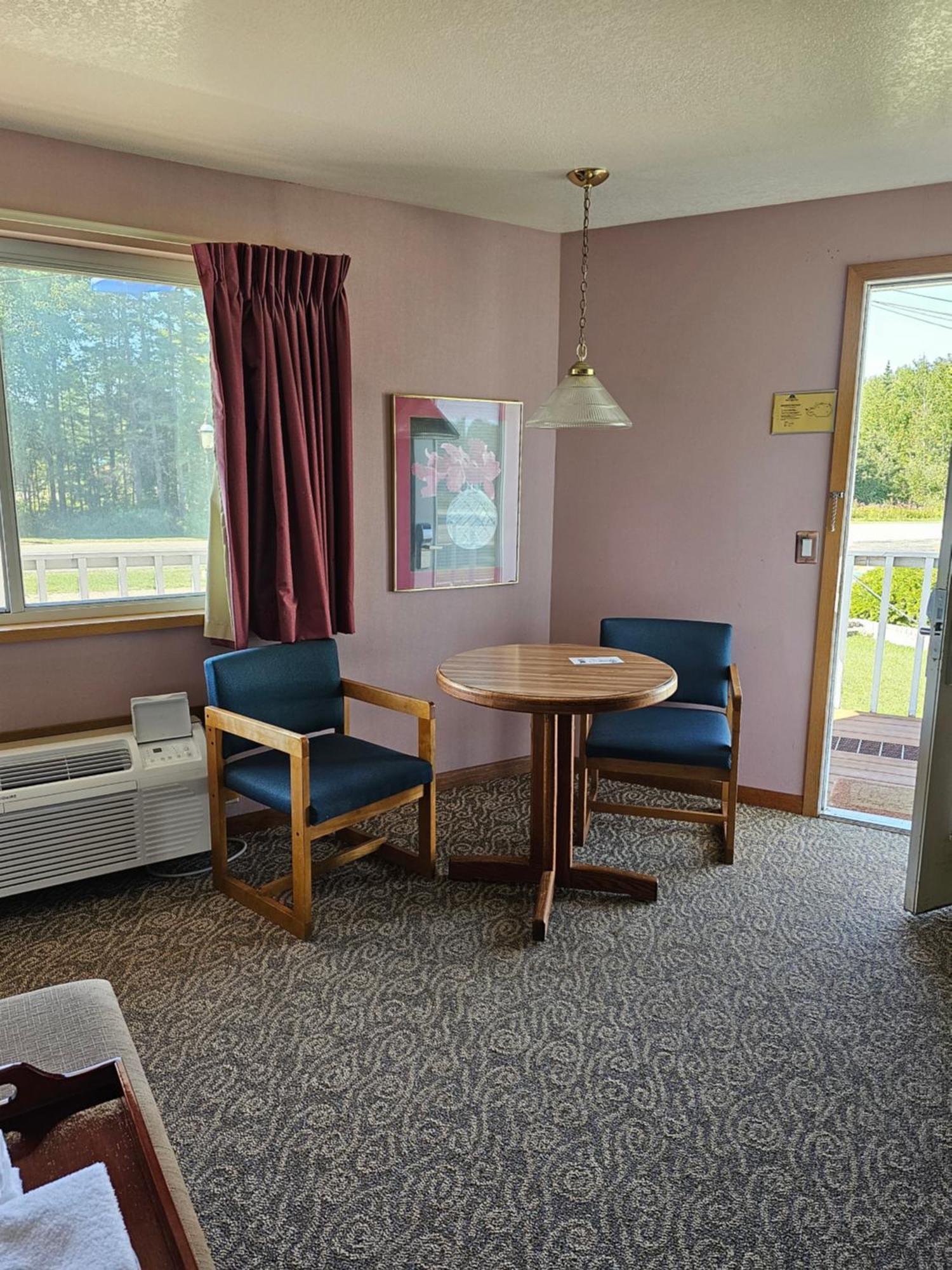 Travelodge By Wyndham Mackinaw City Bagian luar foto